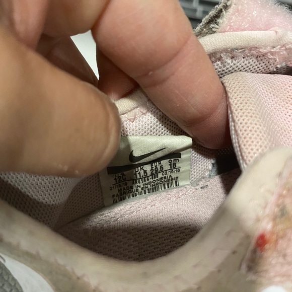 Kids Nike - Picture 3 of 3